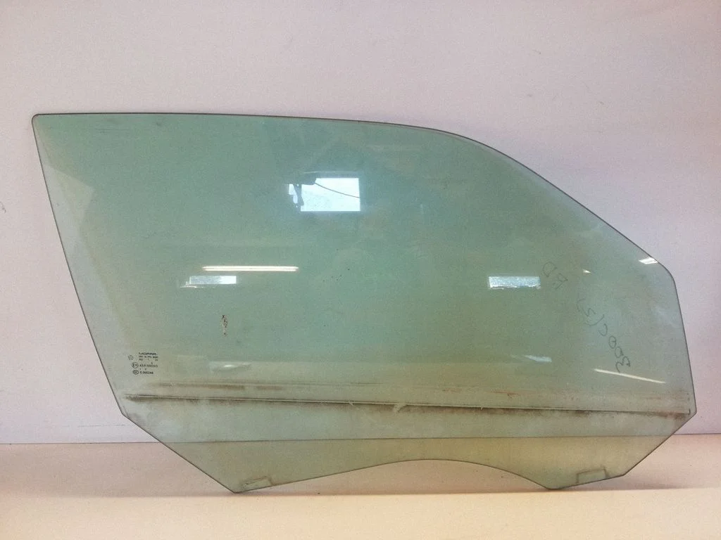 Front door window glass four-door 43R000263