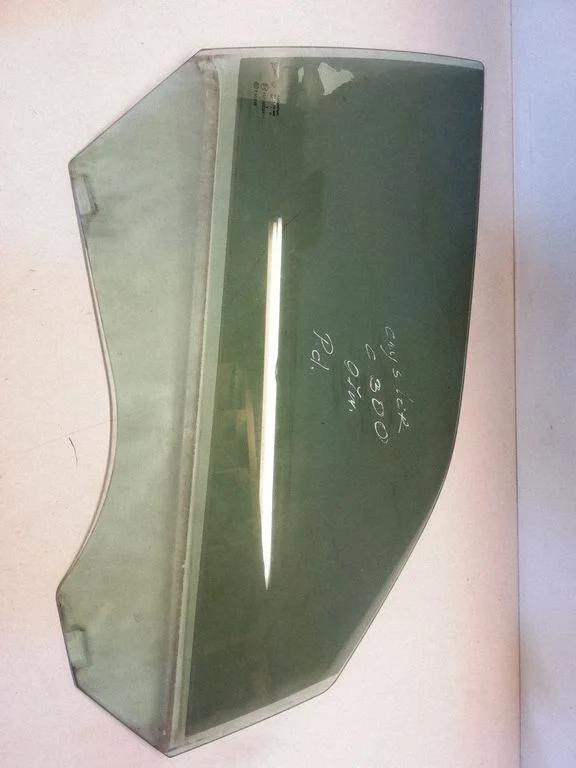 Front door window glass four-door 43R000263