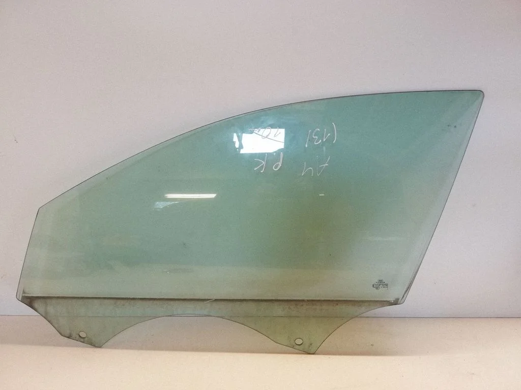 Szyba drzwi przednich (główna, 4-drzwiowe) 43R001582