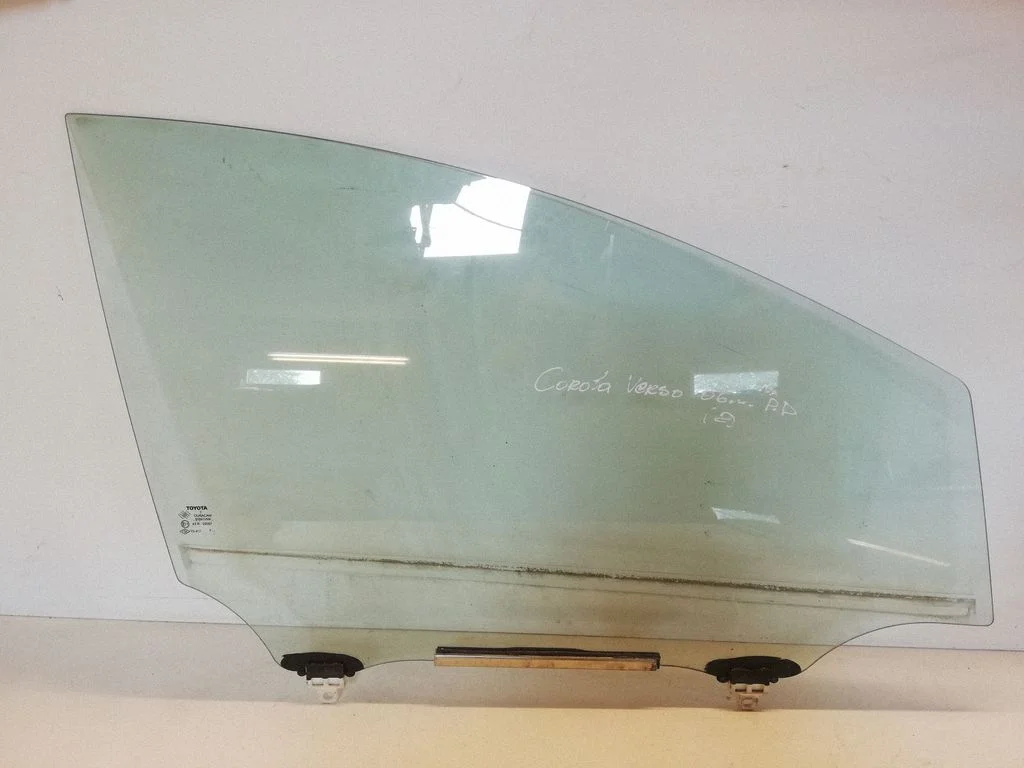 Esiukse põhiklaas (neljaukselise) – Toyota Corolla Verso AR10 (2004-2009)