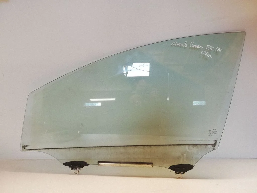 Esiukse põhiklaas (neljaukselise) – Toyota Corolla Verso AR10 (2004-2009)
