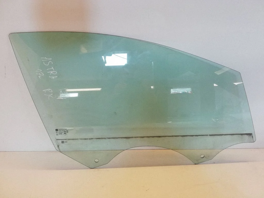 Front door window glass four-door 43R000055