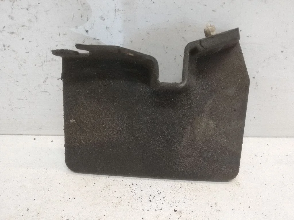 Tagumine porikaitse 868642S000