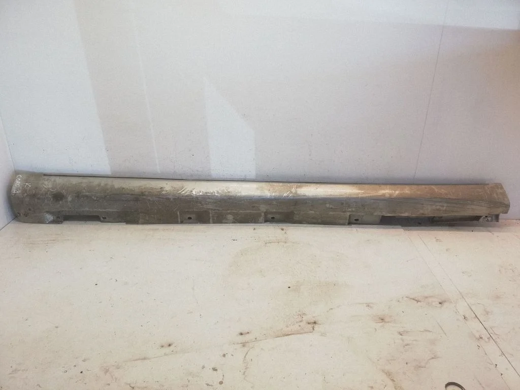 Sill – Toyota Corolla Verso AR10 (2004-2009)