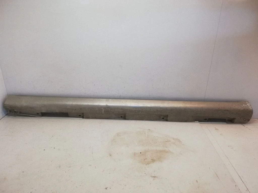 Sill – Toyota Corolla Verso AR10 (2004-2009)