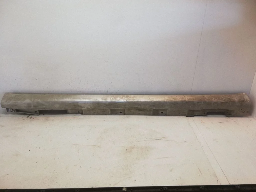 Sill – Toyota Corolla Verso AR10 (2004-2009)