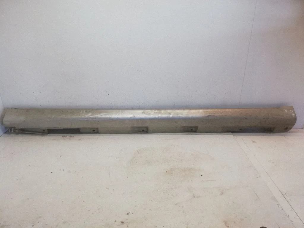 Sill – Toyota Corolla Verso AR10 (2004-2009)