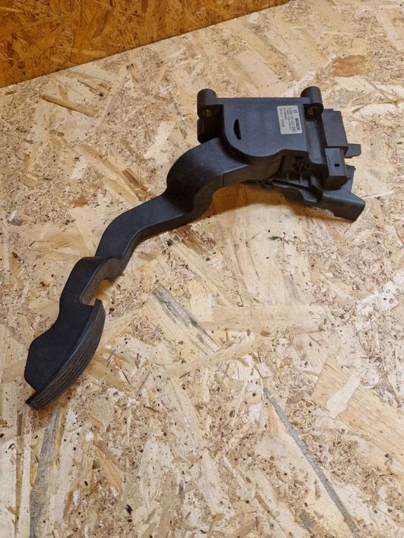 Accelerator throttle pedal 0280755052
