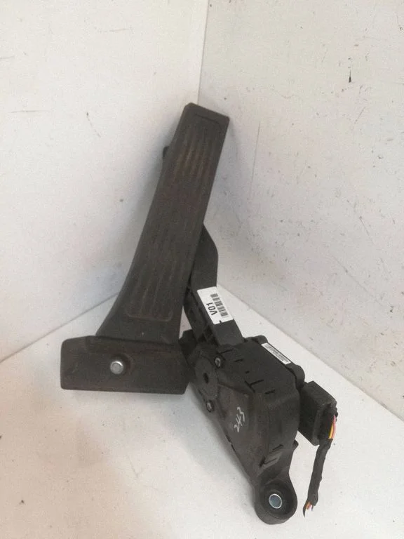 Accelerator throttle pedal 0070C3Z000