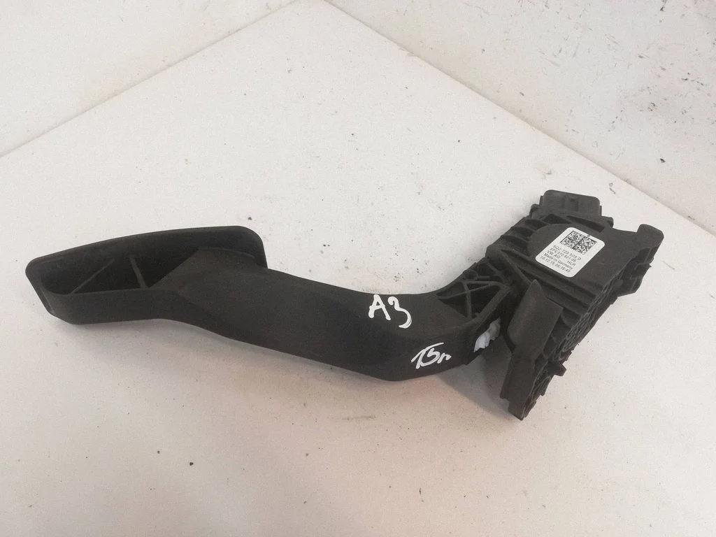Accelerator throttle pedal 5Q2723503D