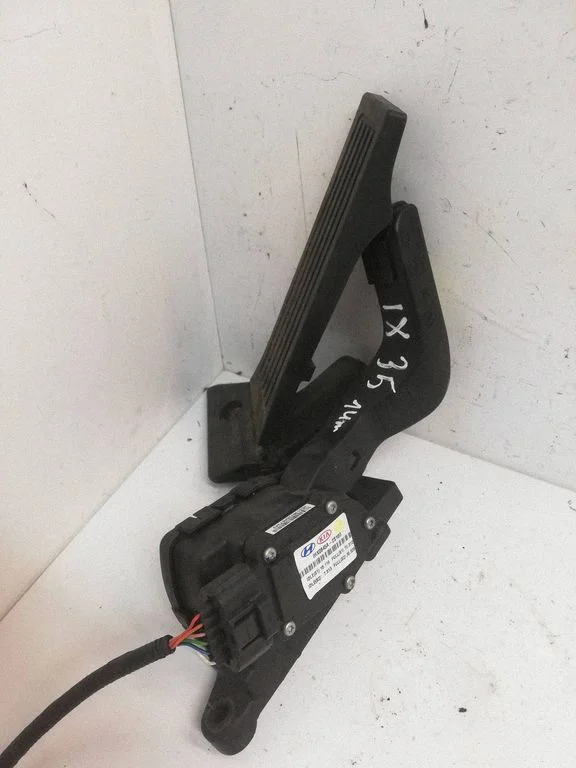 Gaasipedaal 0845A2S100