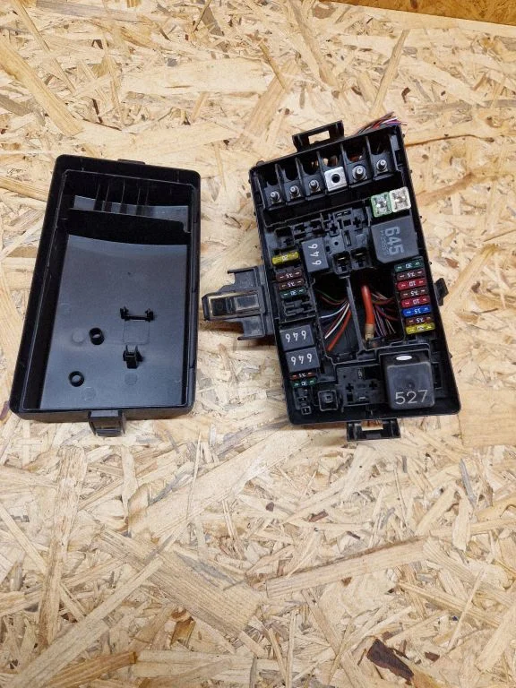 Fuse box set 5Q0907361D