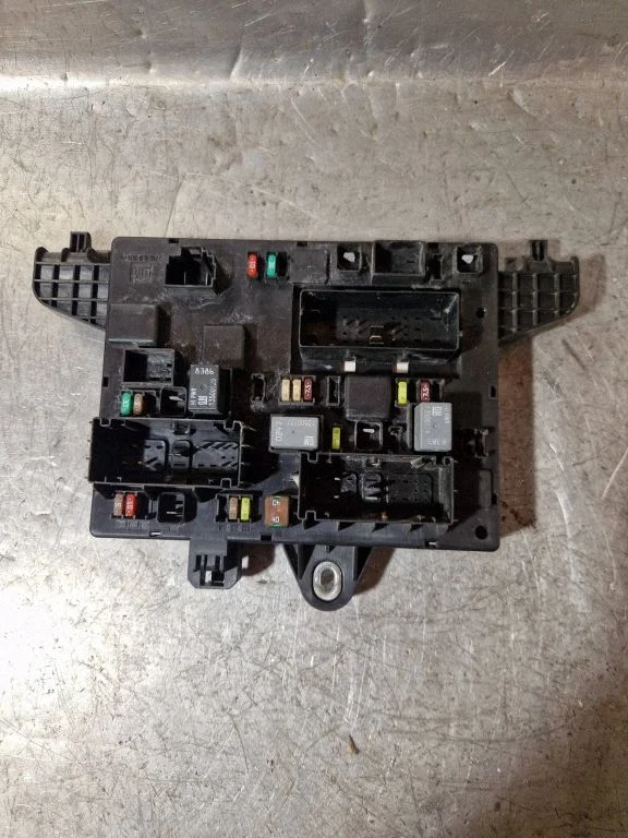Fuse box set 365927271