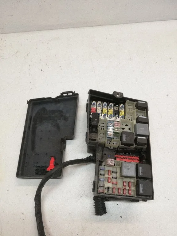 Fuse box set 3M5T14A067BC