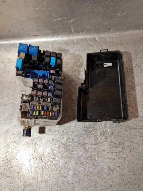 Fuse box set