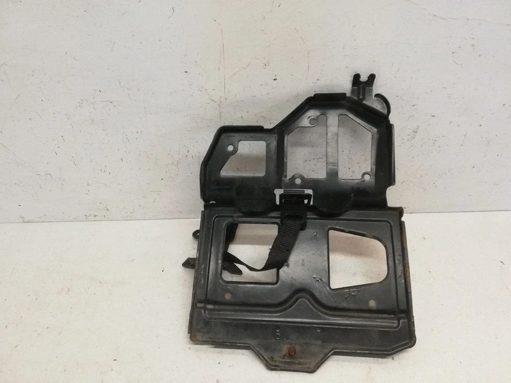 Battery tray