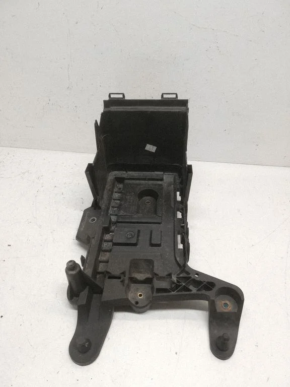 Battery tray 1K0915333H