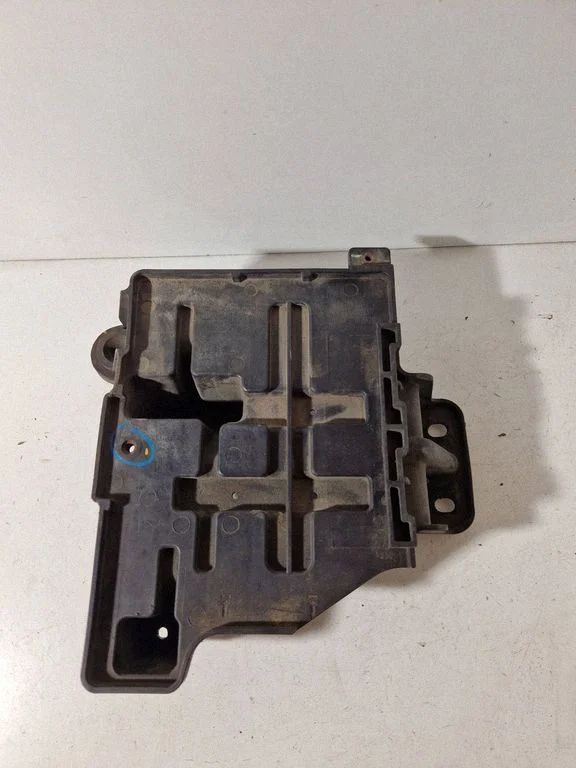 Battery tray – KIA Sportage (2011-2016)