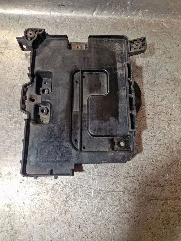 Battery tray 37150A5000