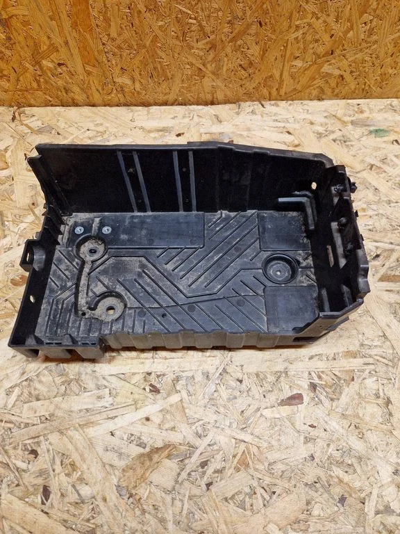Battery tray 9823533180