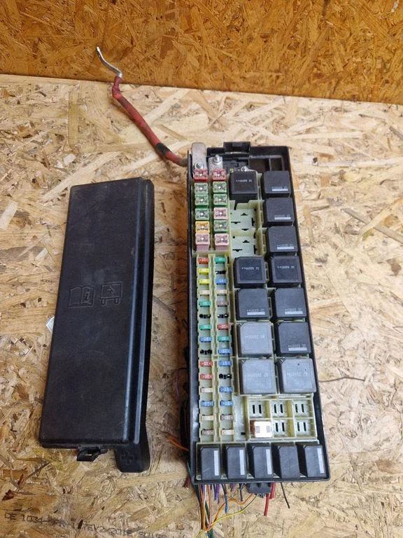 Kaitsmeplokk – Land Rover Range Rover Sport L320 (2005-2013)