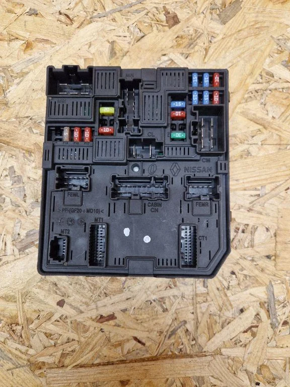 Fuse module – Nissan Qashqai (2014-2016)