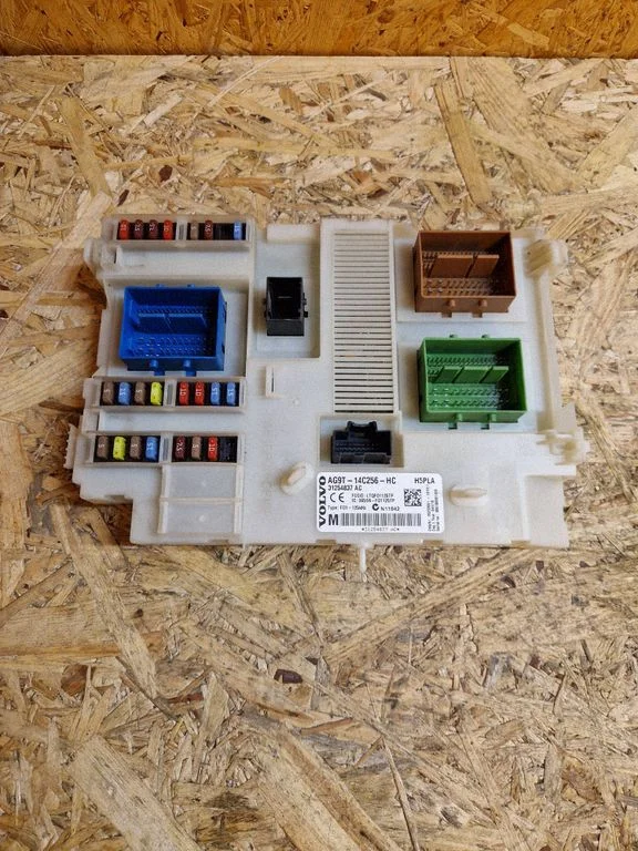 Fuse module 31254837AC