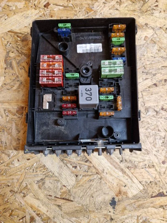 Fuse module 1K0937125A