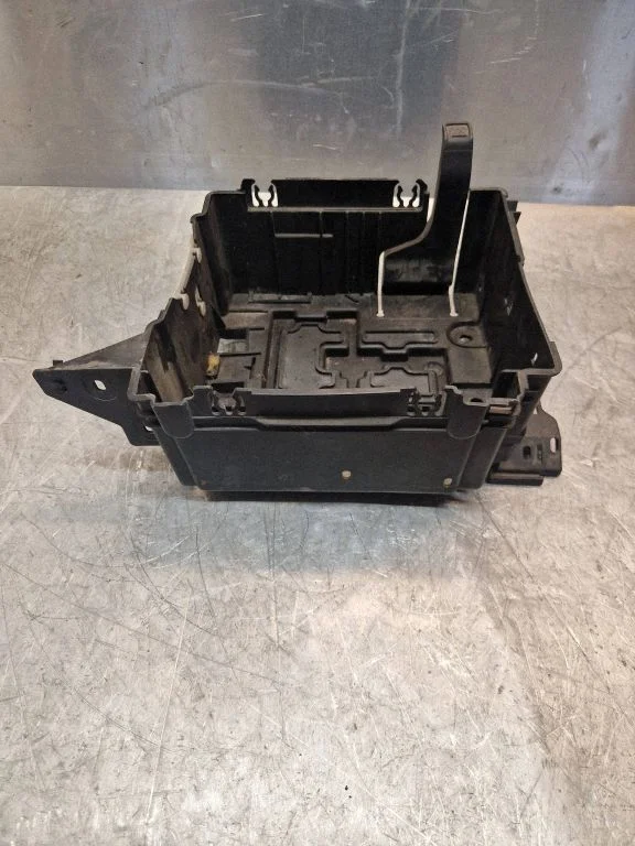 Battery tray