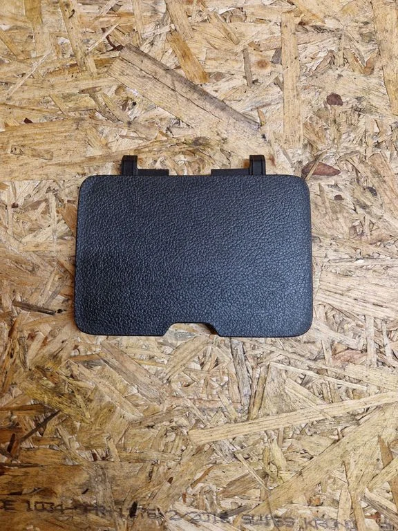 Other interior part – Mitsubishi Outlander (2013-2021)