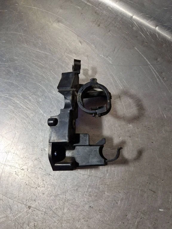 Other engine bay part 217530327R