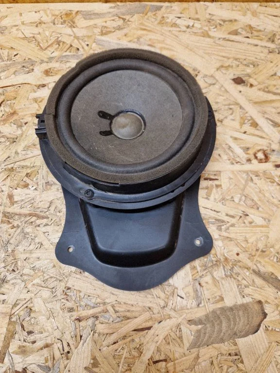 Front door speaker AA6T18808AA