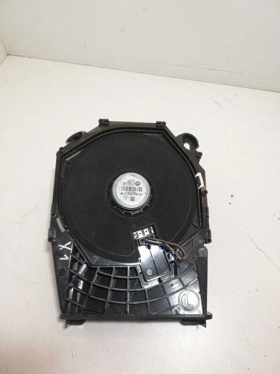 Subwoofer – BMW X1 E84 (2009-2015)