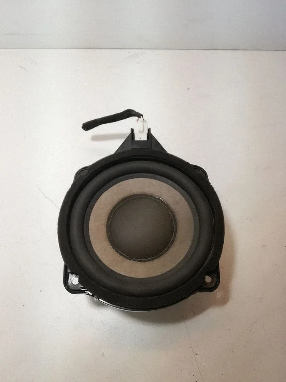Subwoofer 963802M300