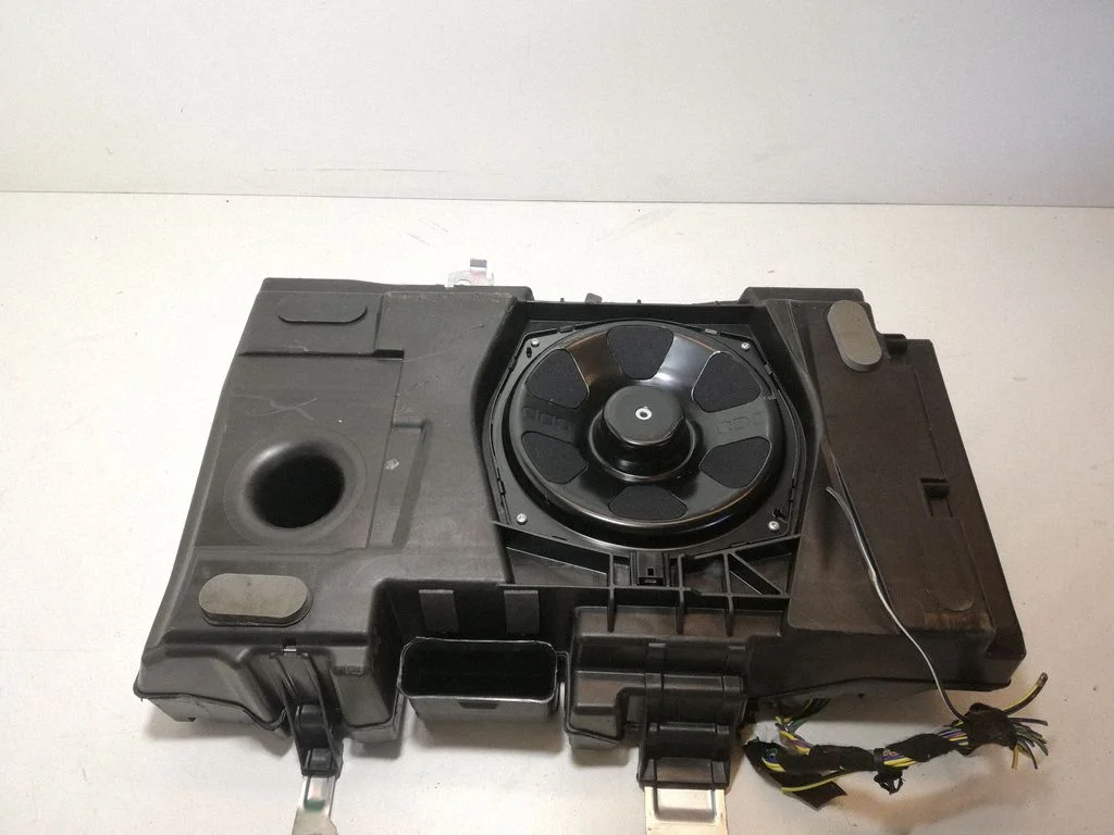 Subwoofer speaker – Land Rover Range Rover Evoque L538 (2011-2018)