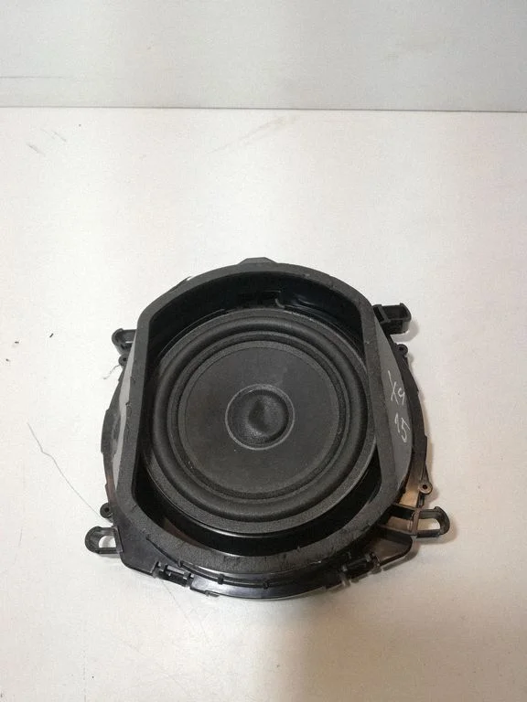 Subwoofer speaker – BMW X4 F26 (2014-2017)