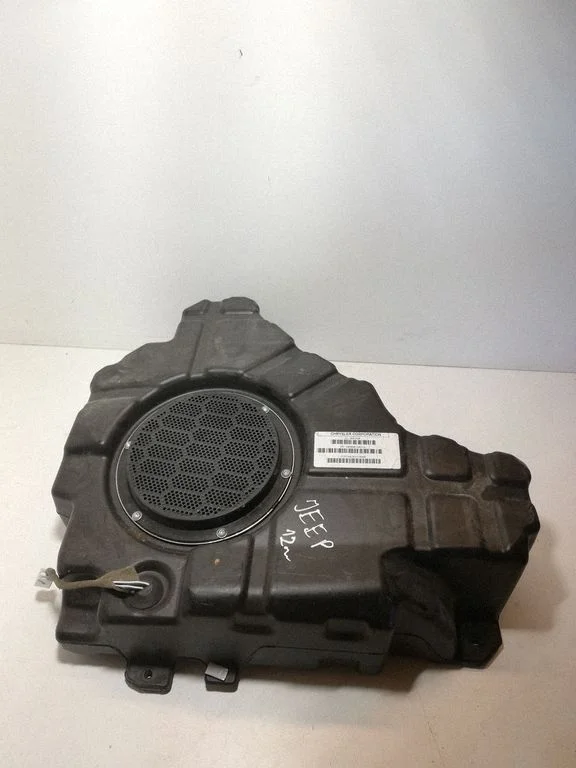Bassikõlar – Jeep Grand Cherokee (2010-2021)