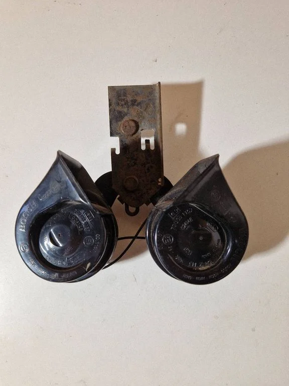 Horn signal – BMW 1 Series E81 E87 (2004-2011)