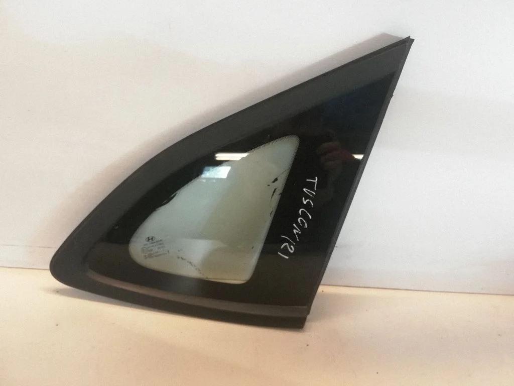 Rear side window 43R00107