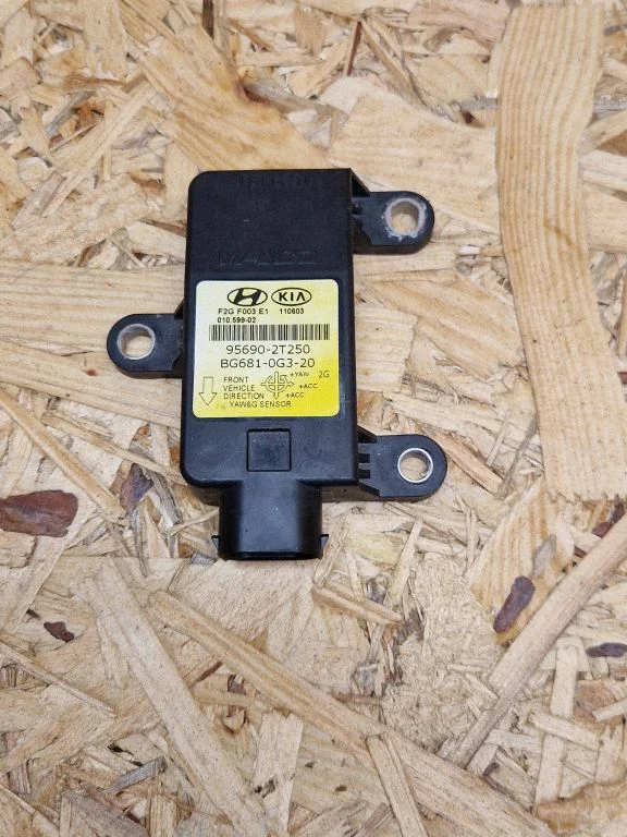 ESP acceleration yaw rate sensor 956902T250