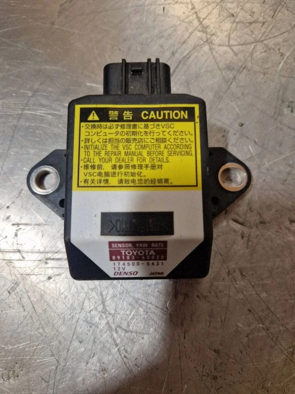 ESP acceleration yaw rate sensor – Toyota Land Cruiser (J120) (2002-2009)
