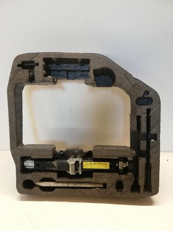 Tool box – Audi A4 Allroad B8 (2008-2016)