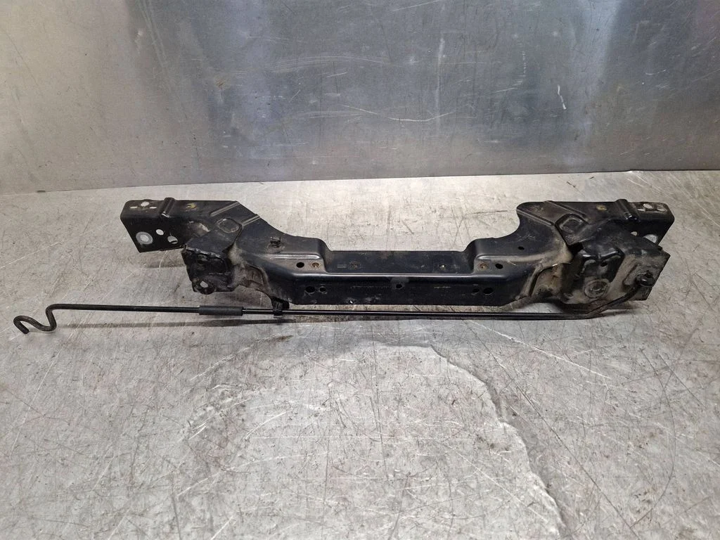 Radiaatori tugipaneeli ülaosa – Chevrolet Orlando (2011-)