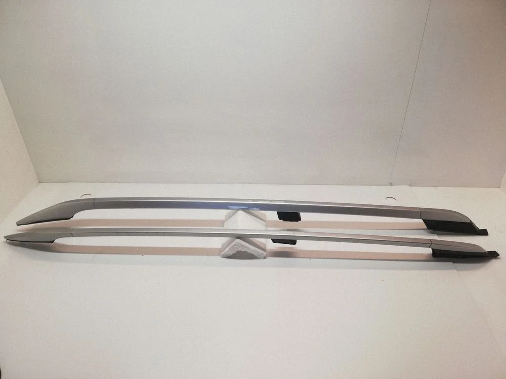 Roof bar rail