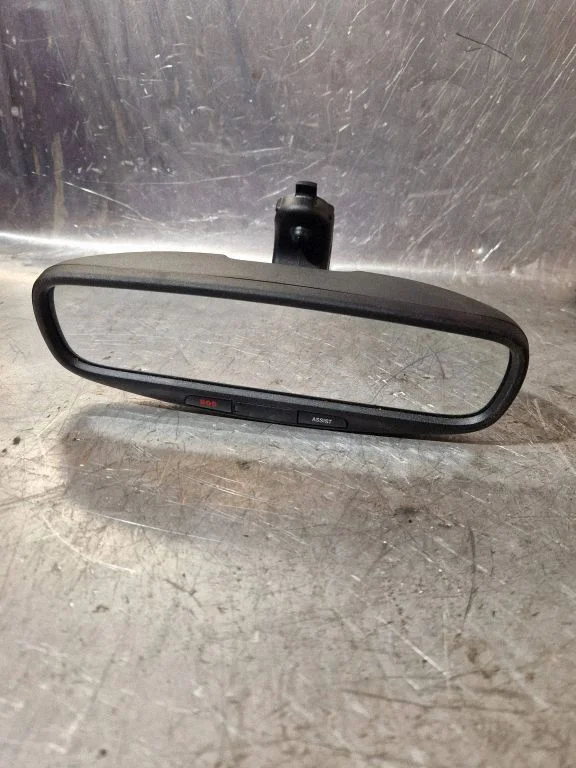 Rear view mirror (interior) 68339587AA