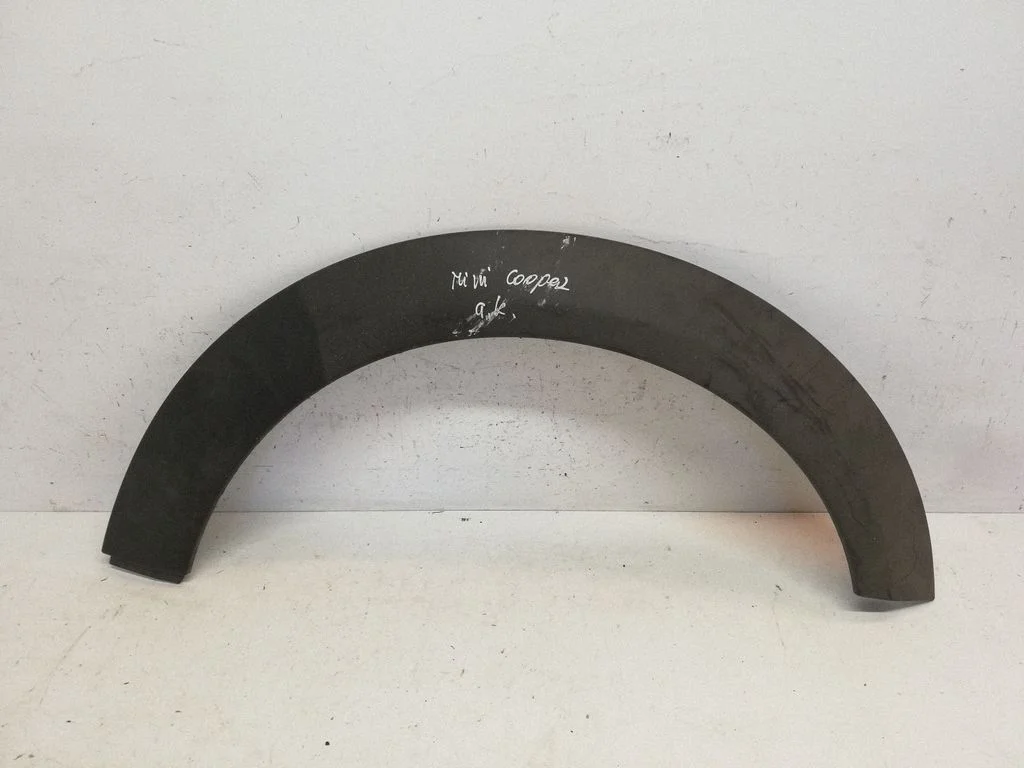 Moldings uz aizmugurējā spārna – Mini One - Cooper Coupe R56 (2005-2014)