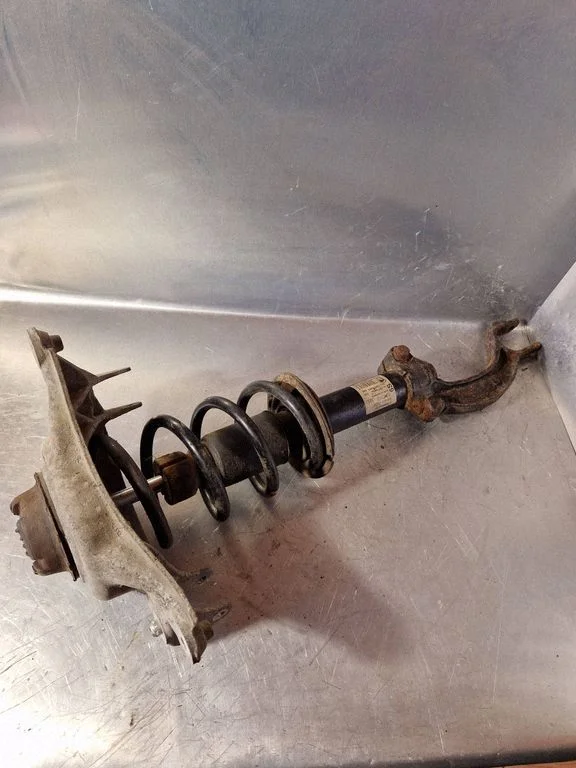 Front shock absorber with coil spring – Audi A4 Allroad B8 (2008-2016)