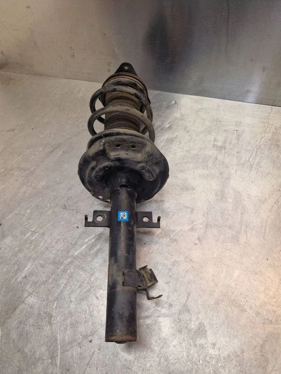 Front shock absorber with coil spring – Nissan X-Trail T32 (2014-2021)