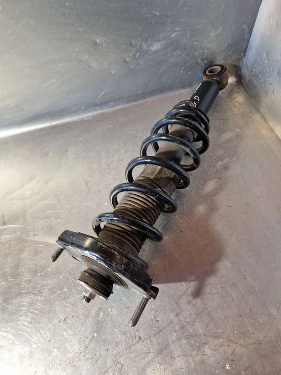 Rear shock absorber with coil spring – Toyota Corolla Verso E121 (2004-2007)