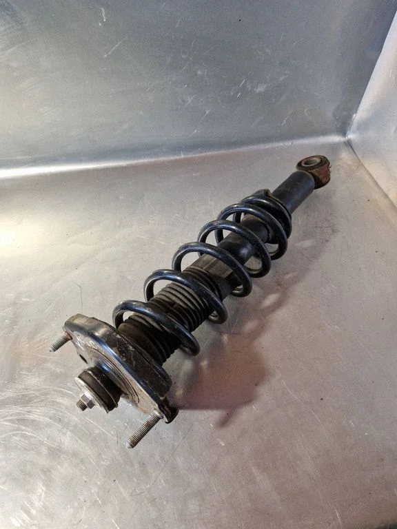 Rear shock absorber with coil spring – Toyota Corolla Verso AR10 (2004-2009)